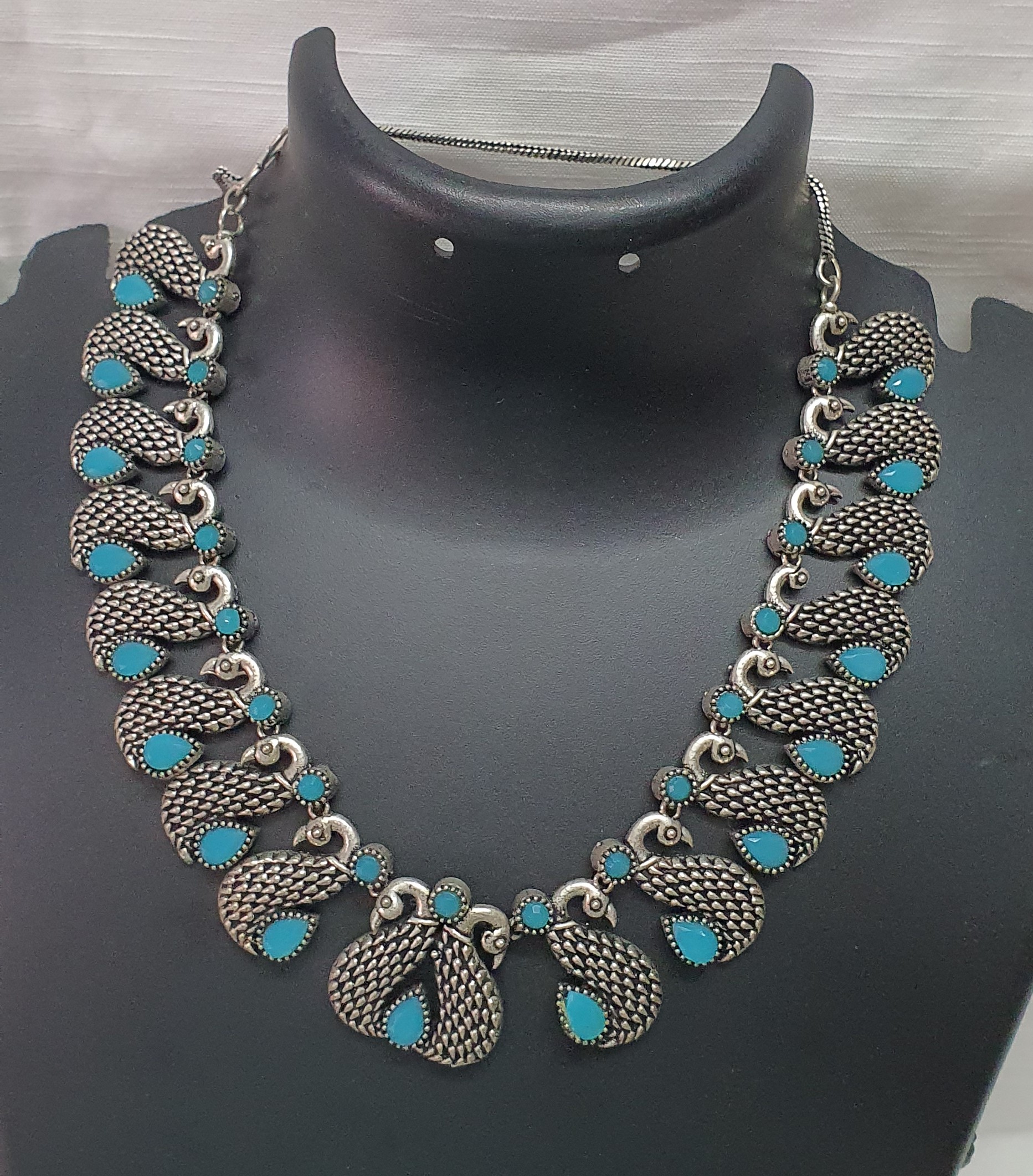 Glamvila Light Blue Stone Jewellery - Image 5