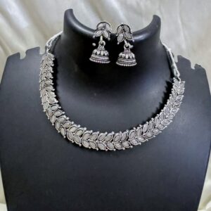 Glamvila Grey Stones Designer Jewellery Set