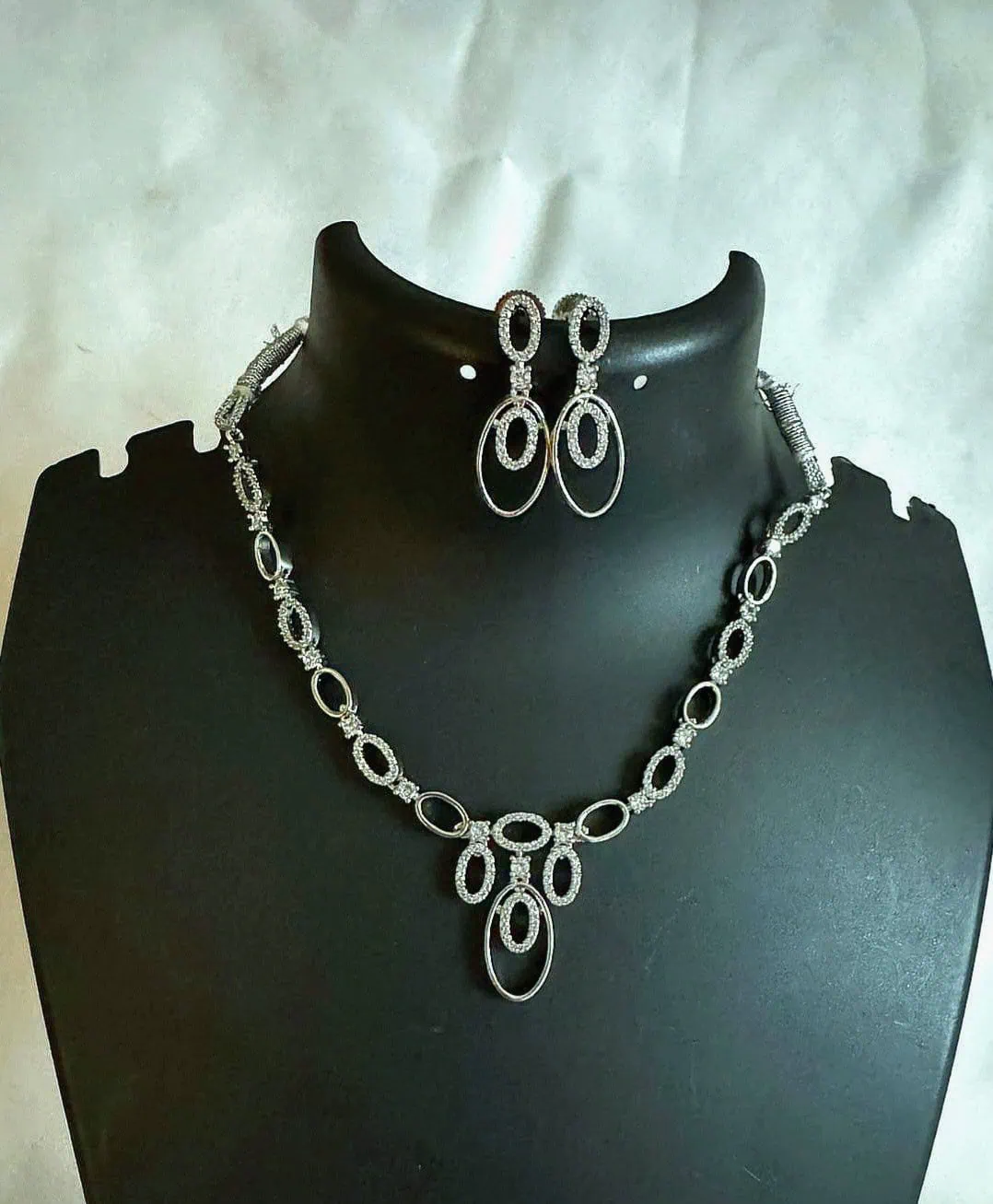 White Gold Matte Finish AD Stones Jewellery Set - Image 5