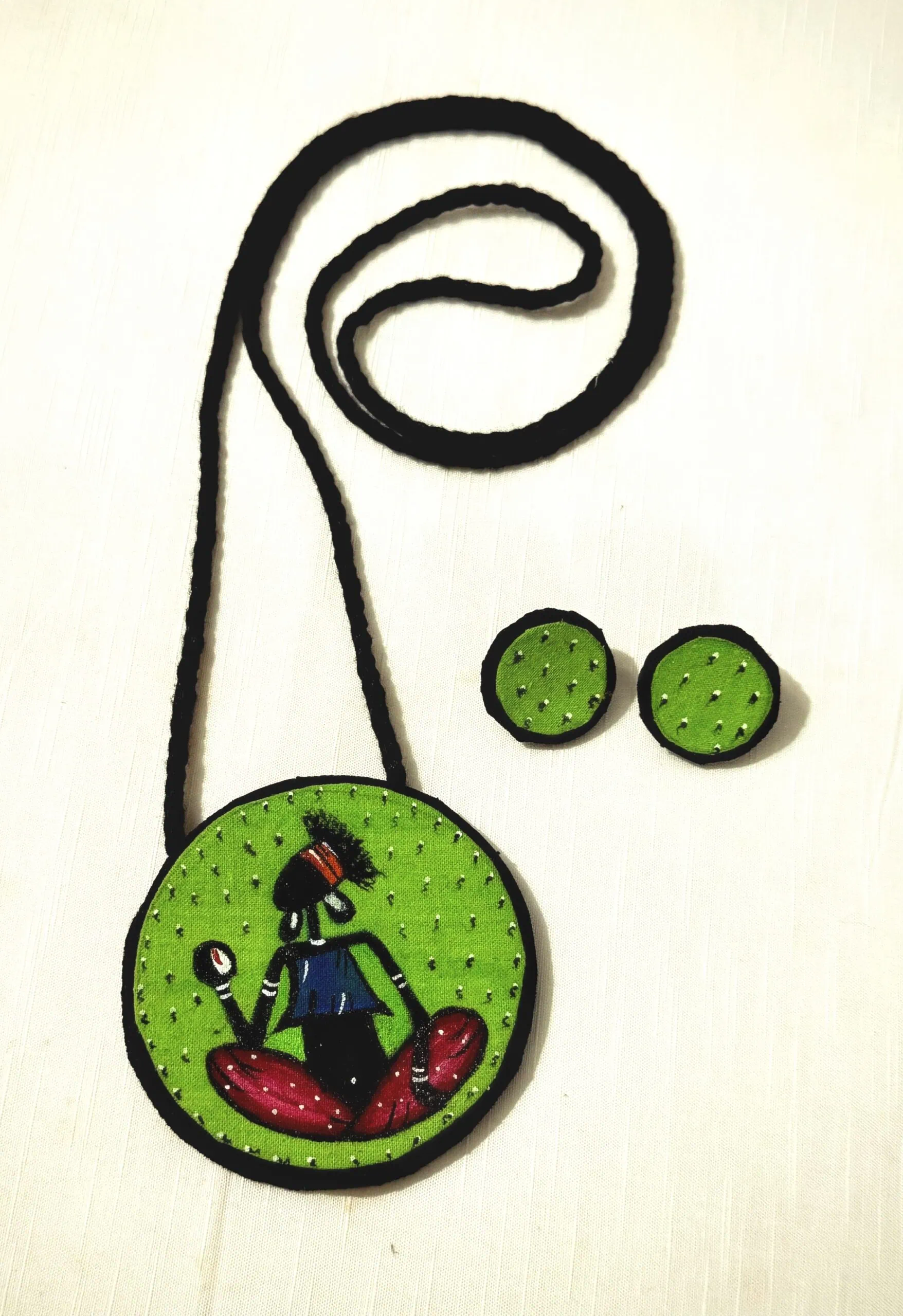 Glamvila Handpainted Fabric Jewellery - Image 5