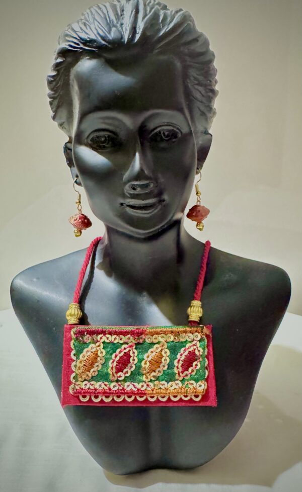 Glamvila Handcrafted Traditional Necklace Set with Earrings, Red and Green Embroidered Design - Image 5