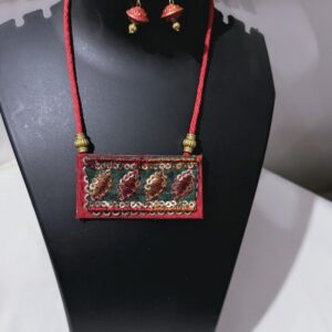 Glamvila Handcrafted Traditional Necklace Set with Earrings, Red and Green Embroidered Design