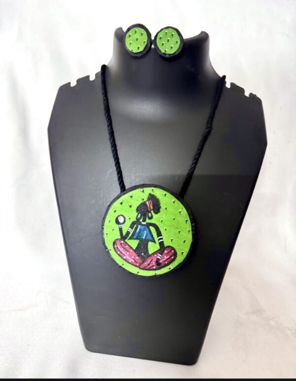 Glamvila Handpainted Fabric Jewellery - Image 2