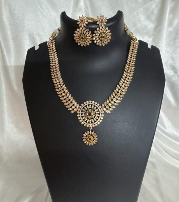 Glamvila AD Stone Jewellery Set